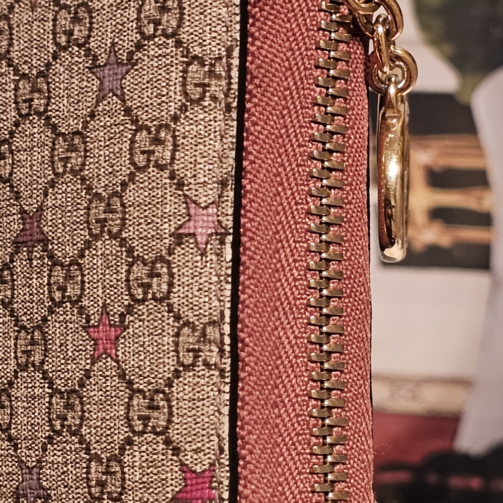 Gucci G G Supreme Star Zip-Around Continental Long Wallet - Picture 6 of 15